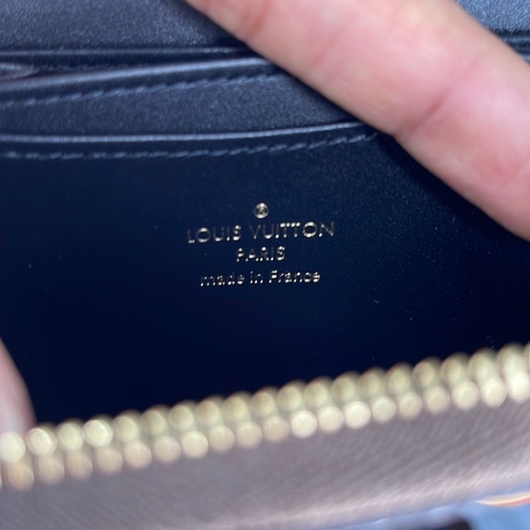 Authentic Louis Vuitton zippy wallet limited edition - Picture 4 of 5